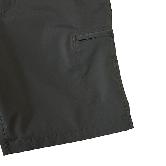 Chaps Men’s Golf Cargo Shorts. Polyester Blend 6 Pocket Black Size 32 #1110 - Picture 3 of 6